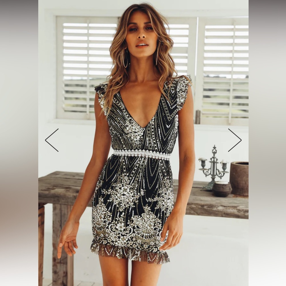 Hello Molly Match Me Dress Black. Size Large.